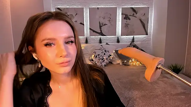 Snapshot of Betty_June chatting on January 2025 09:14:02 PM Betty June online show from January 2025 09:14:02 PM