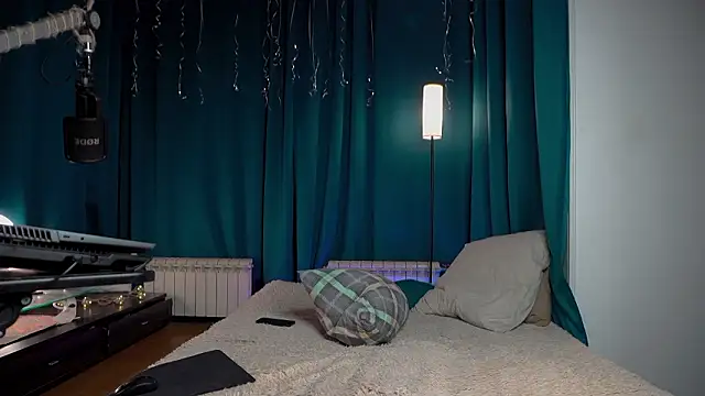 Snapshot of VIktorSecret chatting on March 2026 04:49:01 AM VIktorSecret online show from March 2026 04:49:01 AM