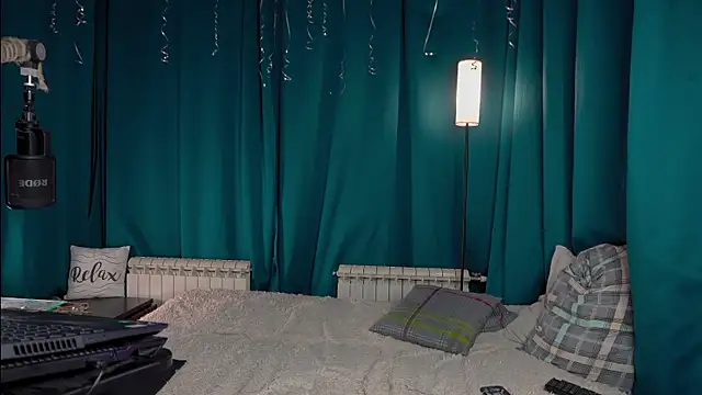 Snapshot of VIktorSecret chatting on April 2026 04:24:02 AM VIktorSecret online show from April 2026 04:24:02 AM