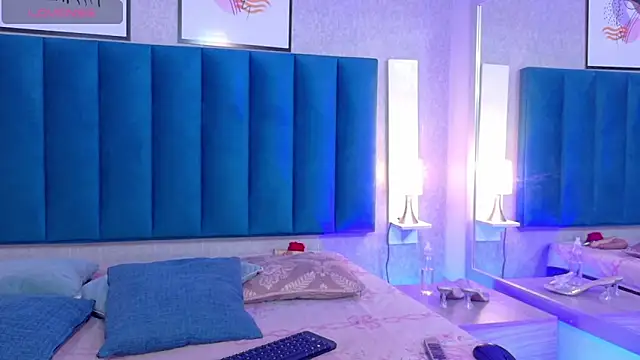 MiaMidnnightt online show from February 2026 12:12:01 PM