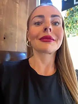 EmaSalis online show from December 2024 01:11:02 PM