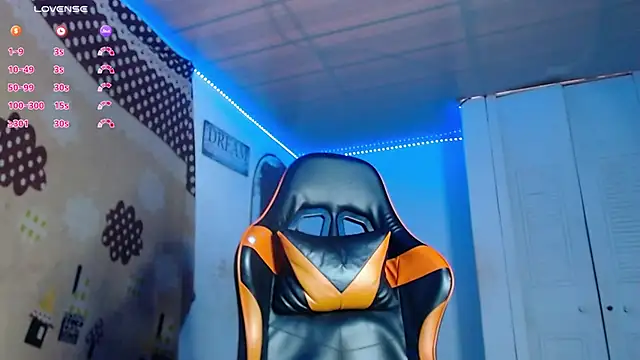 Adam Hudsond online show from November 2025 10:03:02 PM