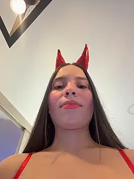 MiaJacksonn online show from March 2026 04:18:01 PM