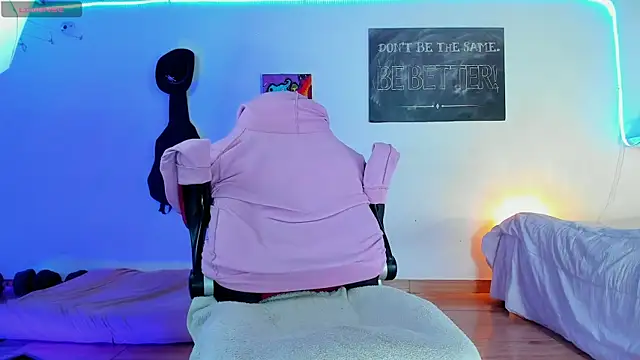 RyanCarter  online show from December 2024 03:08:01 PM