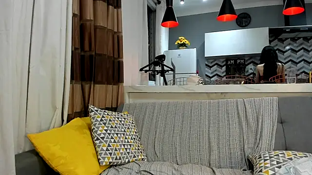 itsyourcassie online show from February 2025 10:11:01 PM