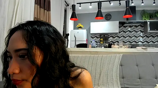 itsyourcassie online show from February 2025 02:42:02 AM