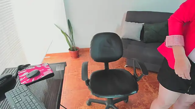 Snapshot of yayita_mature chatting on September 2025 01:01:01 PM yayita mature online show from September 2025 01:01:01 PM