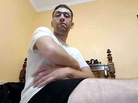 White rabbit  online show from October 2025 09:04:02 PM