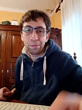 Snapshot of White_rabbit_ chatting on March 2026 10:00:02 AM White rabbit online show from March 2026 10:00:02 AM