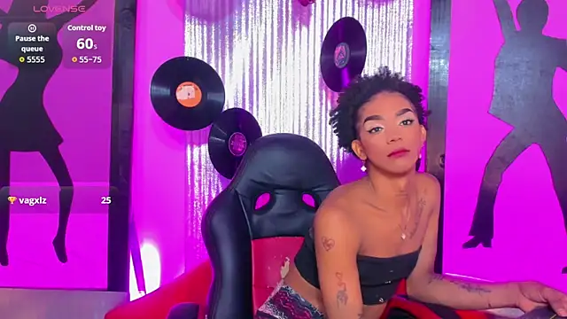 nickyminach  online show from March 2026 07:43:02 PM