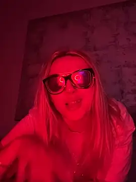 Strongqueen online show from January 2025 01:27:01 AM