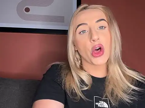 Strongqueen online show from March 2025 03:22:01 AM