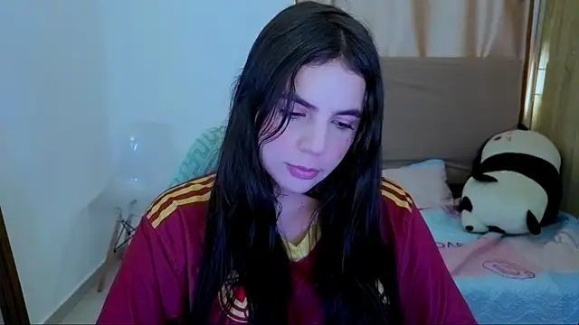 Snapshot of _elenna chatting on July 2026 05:41:01 PM elenna online show from July 2026 05:41:01 PM