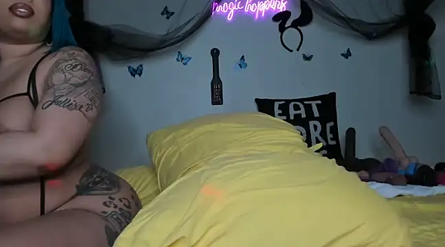 ThickAssRena online show from January 2025 08:11:02 AM