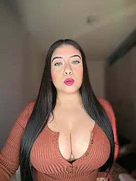 Snapshot of cami_ortiz__ chatting on July 2026 05:05:01 AM cami ortiz online show from July 2026 05:05:01 AM
