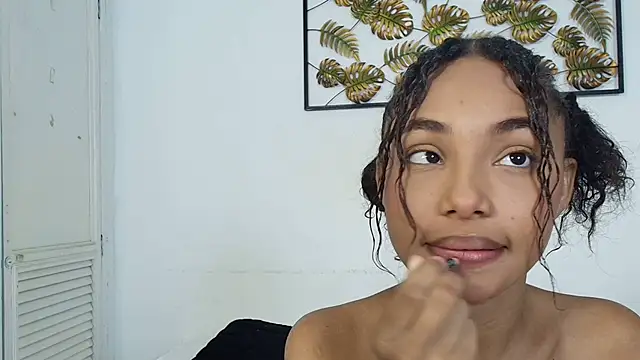 kristyl paez online show from October 2025 08:20:02 PM