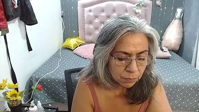 lalisha 96 online show from April 2026 02:38:01 AM