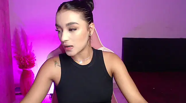 GiltRosebush online show from December 2024 08:39:01 PM