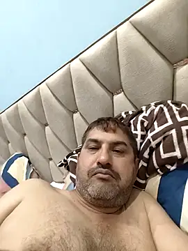 Amandev7 online show from April 2026 04:52:02 PM