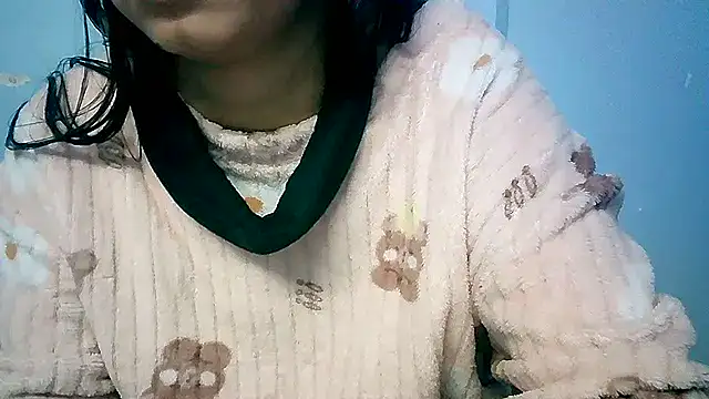 Snapshot of lovelydesi21 chatting on December 2024 07:39:02 PM lovelydesi21 online show from December 2024 07:39:02 PM