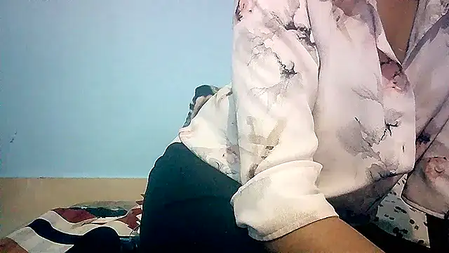 Snapshot of lovelydesi21 chatting on December 2024 03:42:02 PM lovelydesi21 online show from December 2024 03:42:02 PM