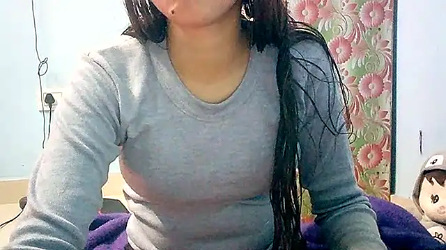 Snapshot of lovelydesi21 chatting on January 2025 03:20:01 PM lovelydesi21 online show from January 2025 03:20:01 PM