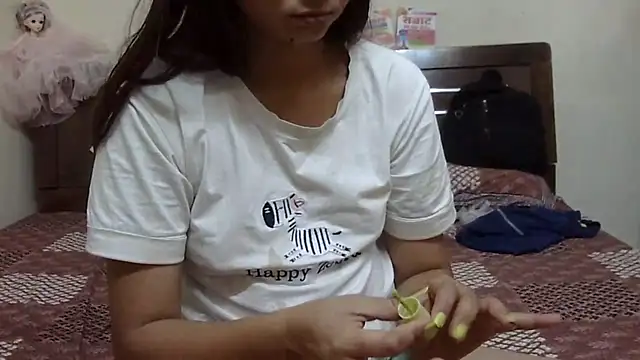 Snapshot of lovelydesi21 chatting on April 2026 07:20:01 AM lovelydesi21 online show from April 2026 07:20:01 AM