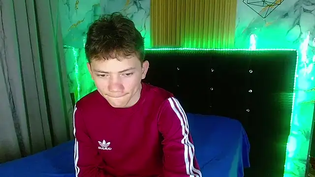 Snapshot of cruz_dante chatting on March 2026 08:03:02 PM cruz dante online show from March 2026 08:03:02 PM