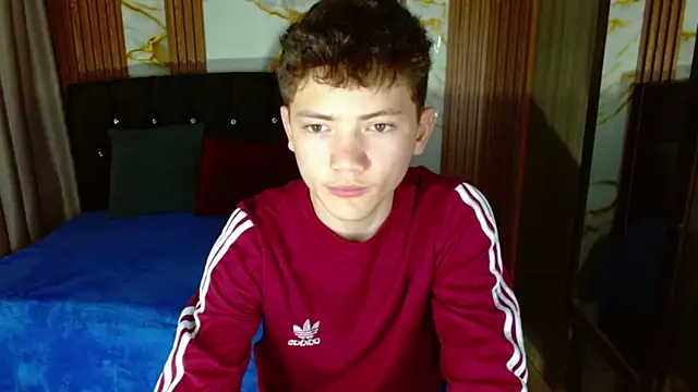 Snapshot of cruz_dante chatting on March 2026 10:13:01 PM cruz dante online show from March 2026 10:13:01 PM