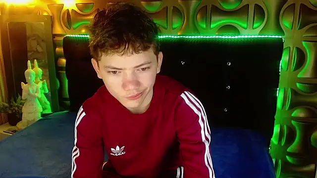 Snapshot of cruz_dante chatting on March 2026 07:15:02 PM cruz dante online show from March 2026 07:15:02 PM