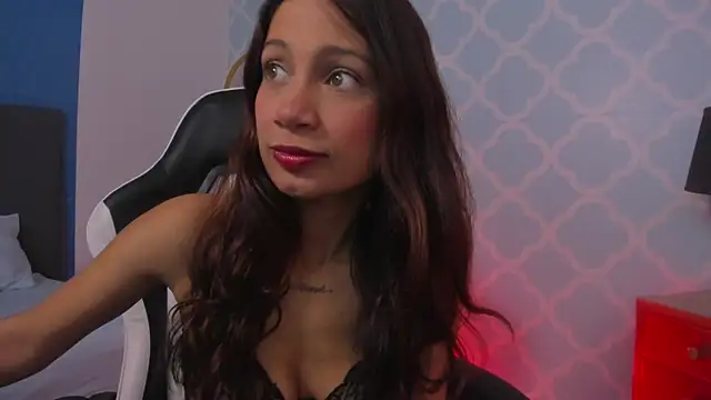 Snapshot of cora_22 chatting on October 2025 01:09:02 PM cora 22 online show from October 2025 01:09:02 PM