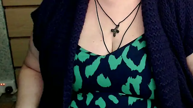 mayasmith online show from November 2025 08:09:01 PM