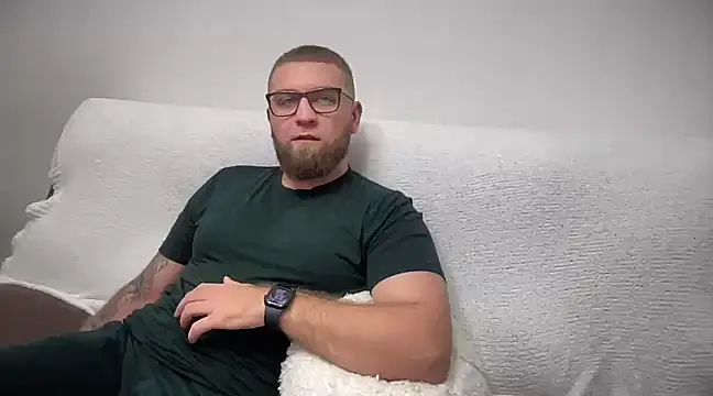 Snapshot of Bear_bear_ chatting on December 2024 08:37:02 PM Bear bear online show from December 2024 08:37:02 PM