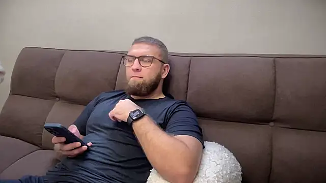 Snapshot of Bear_bear_ chatting on December 2024 07:45:02 AM Bear bear online show from December 2024 07:45:02 AM