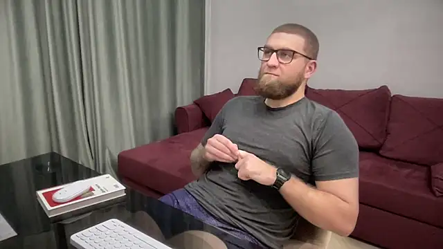 Snapshot of Bear_bear_ chatting on March 2025 05:28:02 PM Bear bear online show from March 2025 05:28:02 PM
