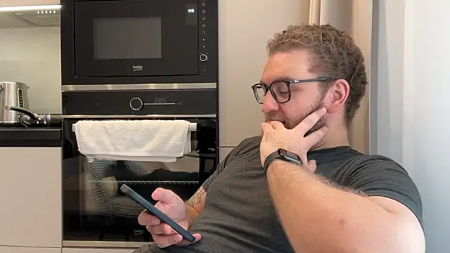 Bear bear  online show from April 2026 09:37:01 AM