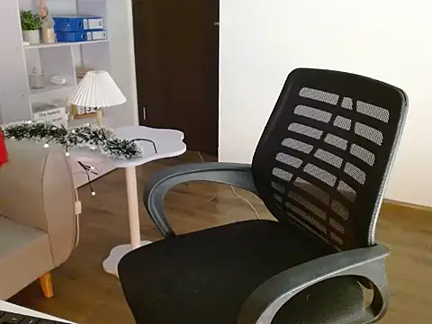  eochanghy  online show from December 2024 04:50:01 PM