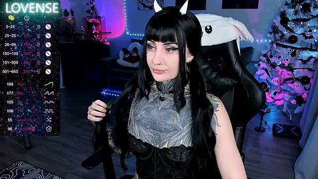 Snapshot of RachelQueen_ chatting on February 2025 06:29:02 PM RachelQueen online show from February 2025 06:29:02 PM