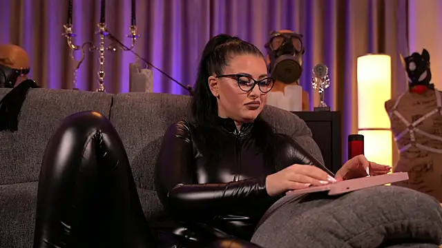 kelly kent online show from December 2024 12:28:01 AM