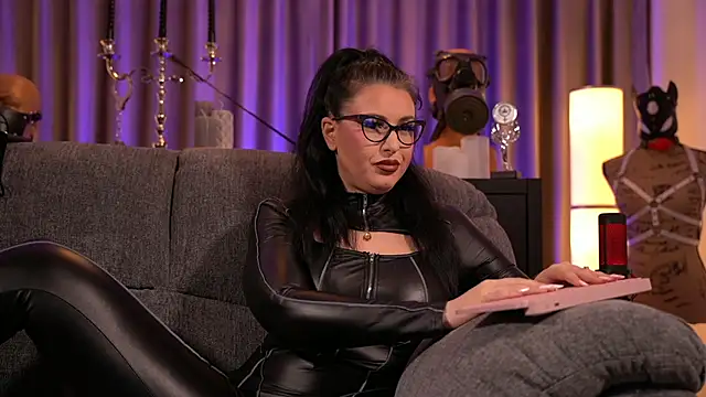 kelly kent online show from December 2024 01:10:02 AM