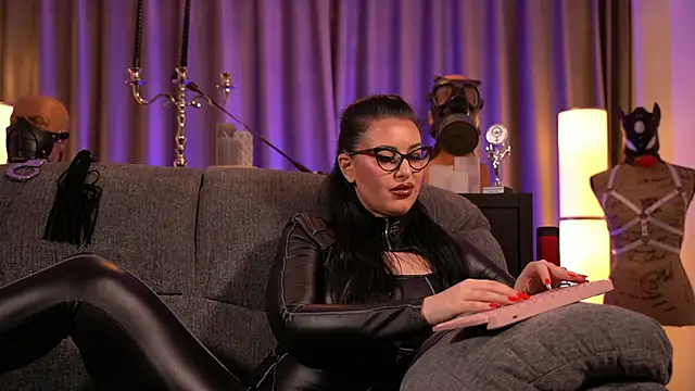 kelly kent online show from January 2025 01:08:01 AM