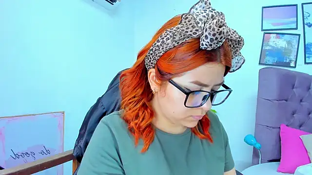 Gretta Queen online show from November 2025 05:55:02 PM