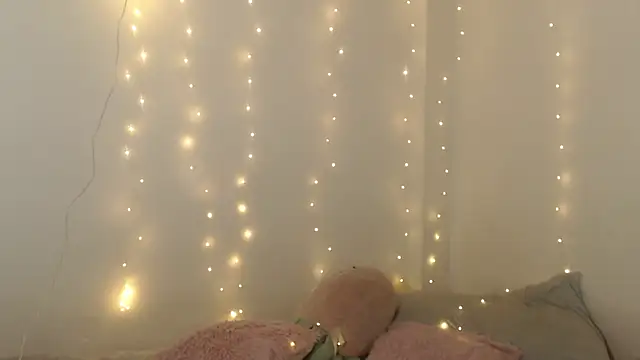 Snapshot of SweetSofty chatting on April 2026 01:32:02 PM SweetSofty online show from April 2026 01:32:02 PM