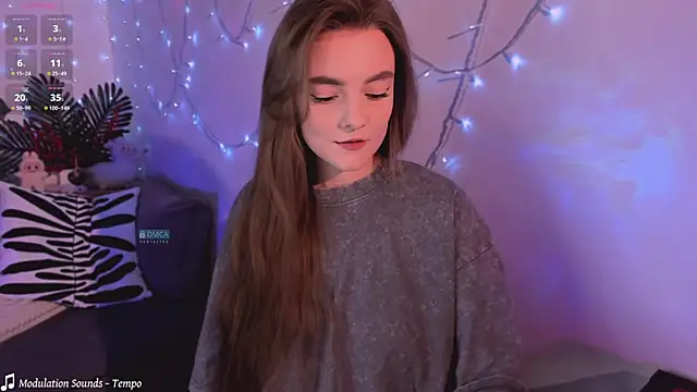 xwiuiwx online show from October 2025 10:11:02 PM