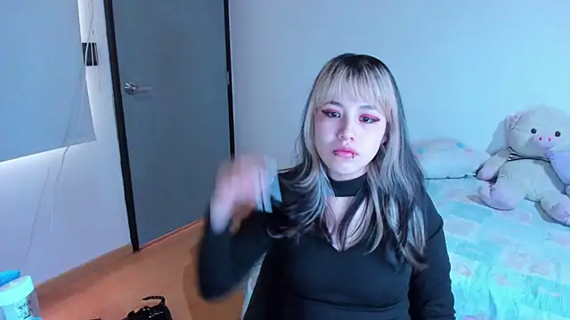 Snapshot of Akane-Mou chatting on December 2024 08:38:01 PM Akane-Mou online show from December 2024 08:38:01 PM