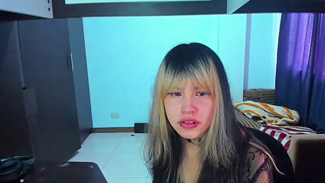 Snapshot of Akane-Mou chatting on January 2025 05:51:01 PM Akane-Mou online show from January 2025 05:51:01 PM