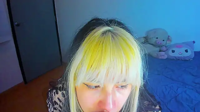 Snapshot of Akane-Mou chatting on February 2025 07:40:01 AM Akane-Mou online show from February 2025 07:40:01 AM