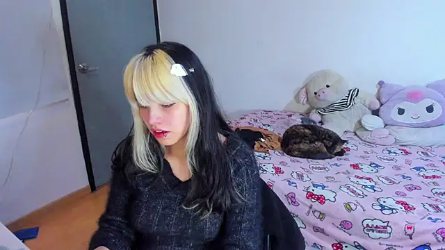 Snapshot of Akane-Mou chatting on March 2025 11:33:02 AM Akane-Mou online show from March 2025 11:33:02 AM