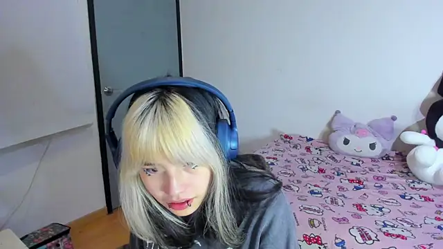 Snapshot of Akane-Mou chatting on March 2025 08:31:01 AM Akane-Mou online show from March 2025 08:31:01 AM