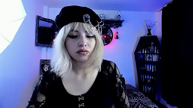 Snapshot of Akane-Mou chatting on October 2025 11:38:01 PM Akane-Mou online show from October 2025 11:38:01 PM